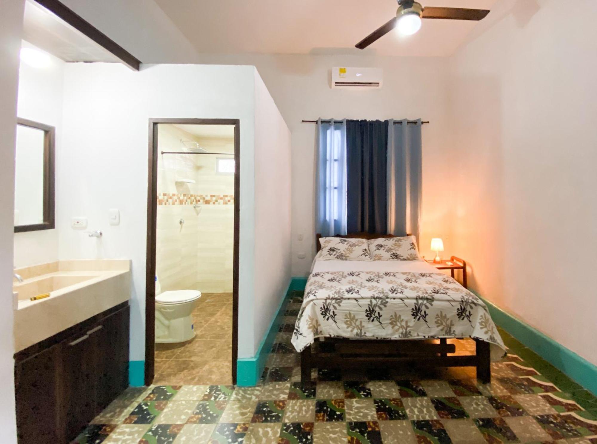 Couette-café Mansion Bahia Manga 2*